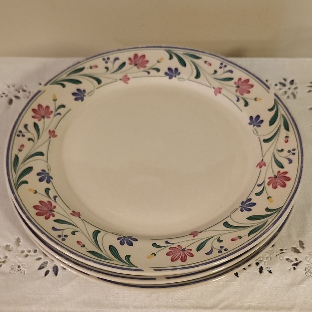 Farberware Berrywine Stoneware Dinner Plate (Set of 3)